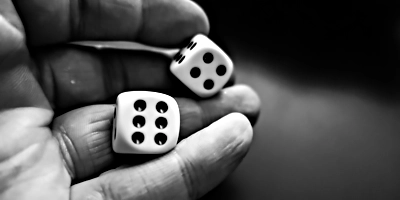 تاس انداختن دوتایی