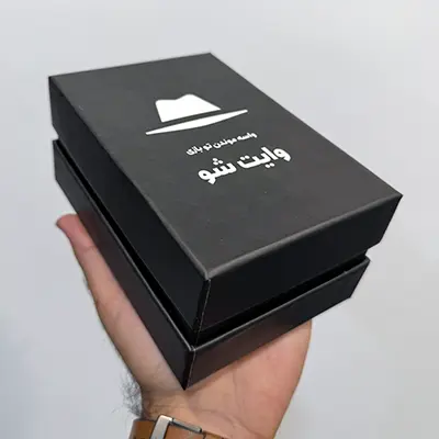 جعبه بازی رومیزی شاه گل به همراه اجزای داخل آن